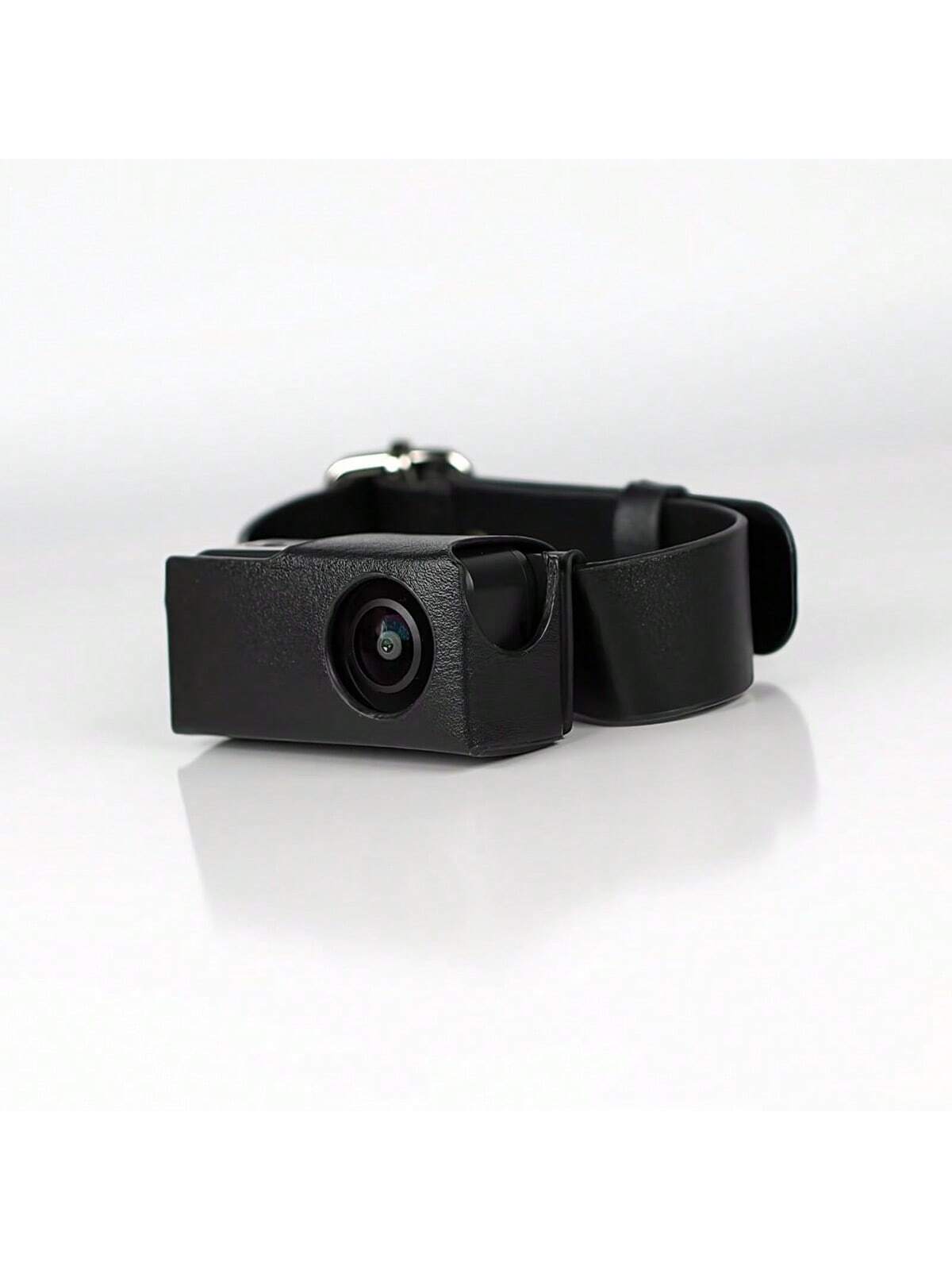 Black Fitlybuy wearable pet camera collar with 160° lens, 1080p HD video, and 32GB storage on a white background.
