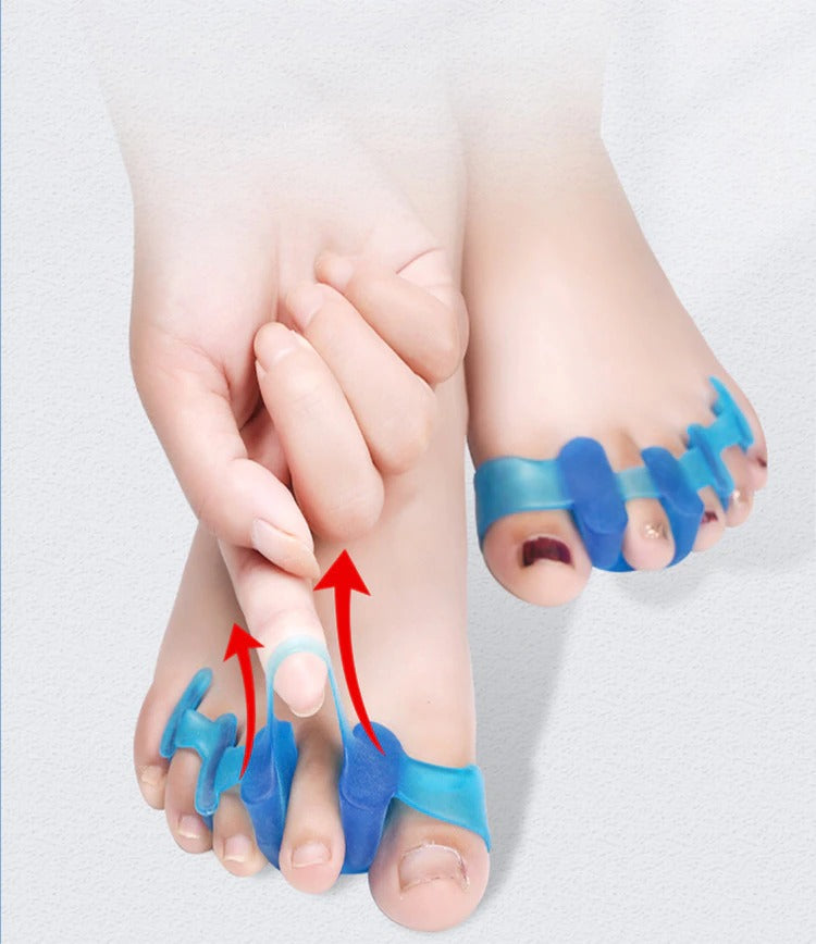 Blue silicone Fitlybuy toe separators aligning toes, shown on feet with red arrows indicating proper placement.