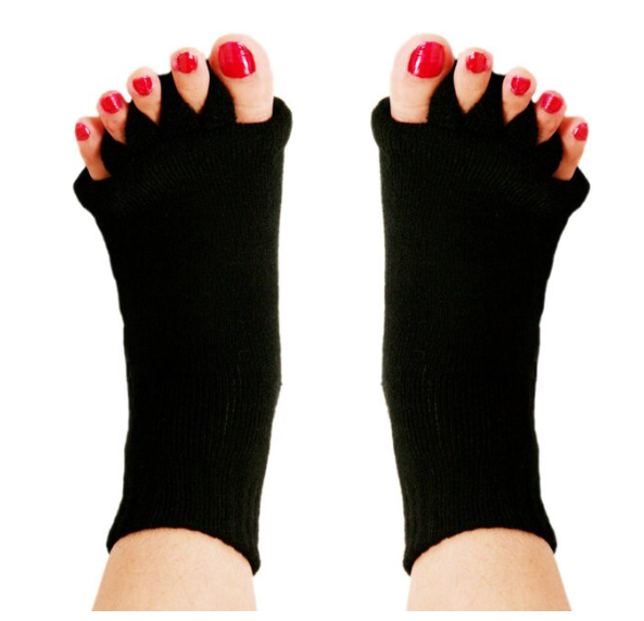 Fitlybuy black toe separator socks with ComfortFlex gel cushioning worn on feet with red-painted toenails.