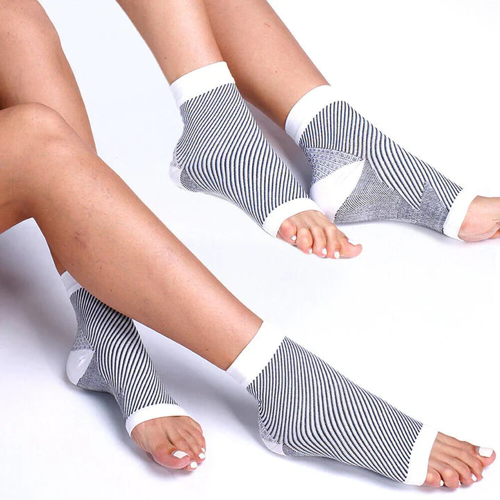 Fitlybuy black and white striped compression foot sleeves with open-toe design for advanced ankle and arch support.